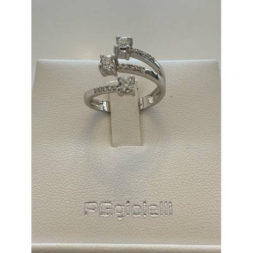 ANELLO TRILOGY DIAMANTI Taglio...