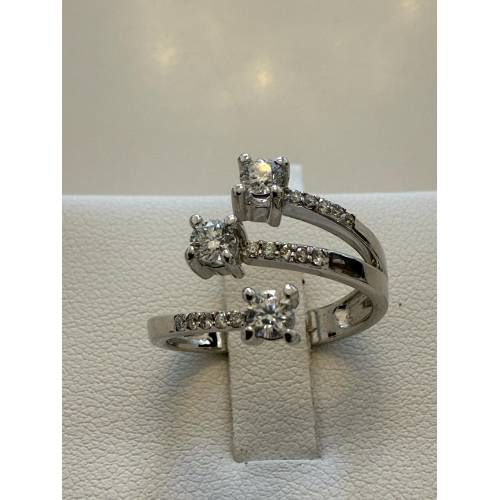 ANELLO TRILOGY DIAMANTI Taglio...