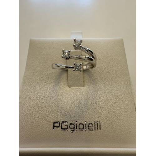 ANELLO TRILOGY DIAMANTI Taglio...