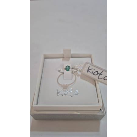 ANELLO KIOTO Solitario Con SMERALDO Ovale E DIAMANTI In Oro Bianco 9 Karati 375%