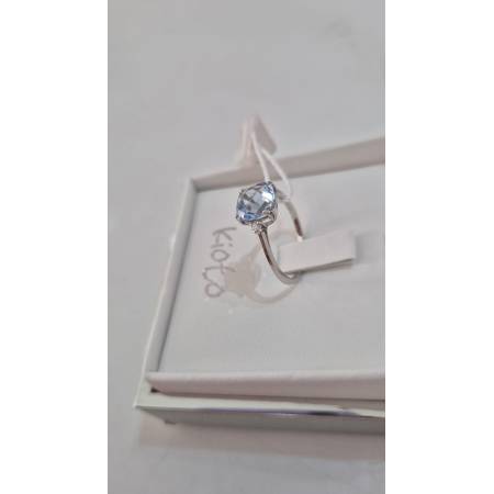 ANELLO KIOTO Solitario Con QUARZO AZZURRO E DIAMANTI In Oro Bianco 9 Karati 375%