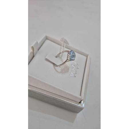 ANELLO KIOTO Solitario Con QUARZO AZZURRO E DIAMANTI In Oro Bianco 9 Karati 375%