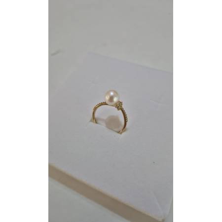 ANELLO Con PERLA Bianca Di Acqua Dolce In ORO GIALLO 18 Karati 750% Con Zirconi