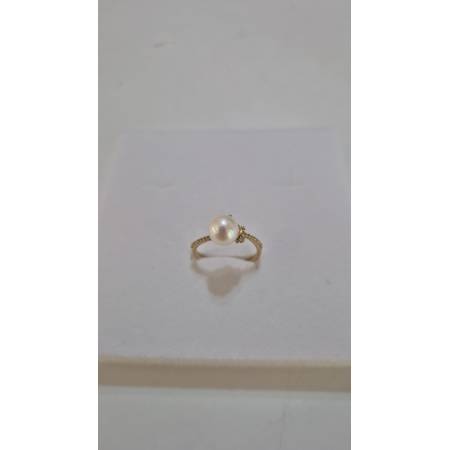 ANELLO Con PERLA Bianca Di Acqua Dolce In ORO GIALLO 18 Karati 750% Con Zirconi