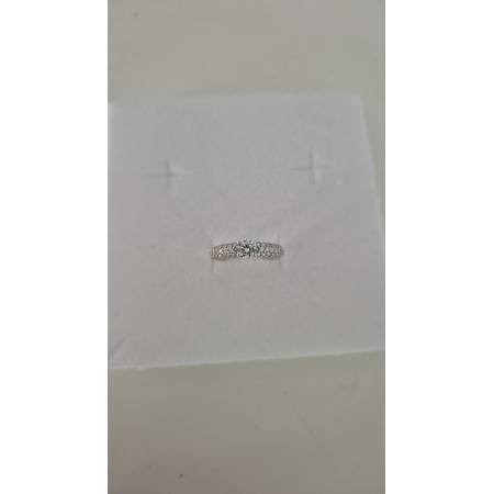 ANELLO Donna Fascia Di Pavè Pietra Centrale E Zirconi ORO BIANCO 18 Karati 750%