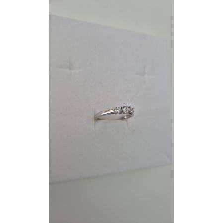 ANELLO Da Donna TRILOGY Con Zirconi Tondi Bianchi In ORO BIANCO 18 Karati 750%