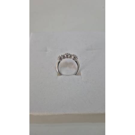 ANELLO Da Donna TRILOGY Con Zirconi Bianchi Tondi In ORO BIANCO 18 Karati 750%