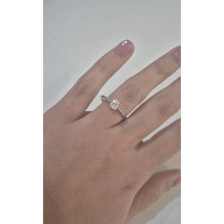 ANELLO Solitario ORO BIANCO 18 Karati 750% Con Zirconi Pietra Centrale Squadrata