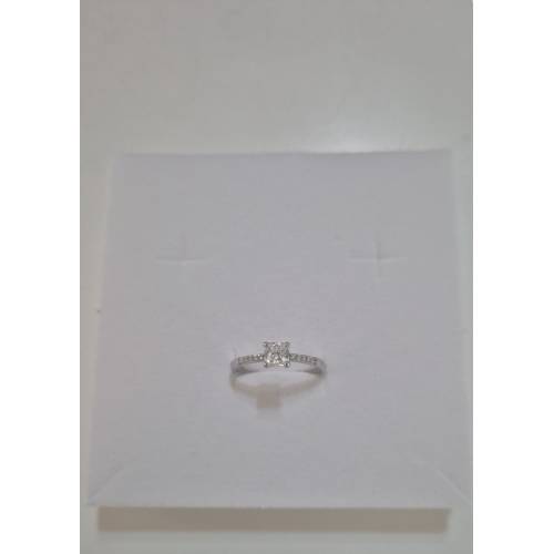 ANELLO Solitario ORO BIANCO 18 Karati...