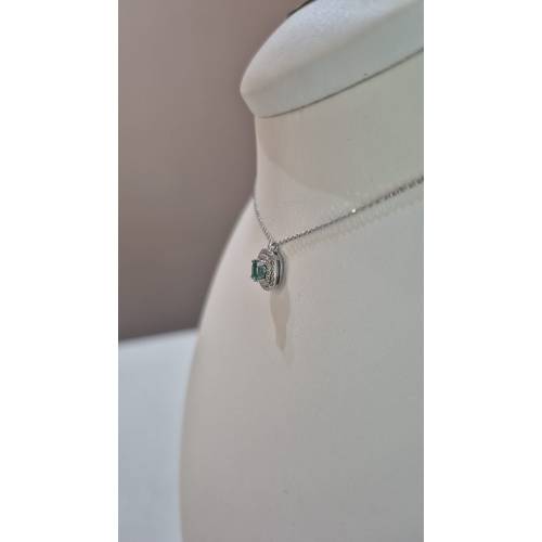 COLLANA SMERALDO E DIAMANTI In Oro...