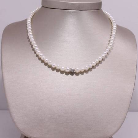 COLLANA DI PERLE MILUNA Con SFERA Diamantata Centrale E Chiusura ORO BIANCO 9 KT PCL5923X - 1
