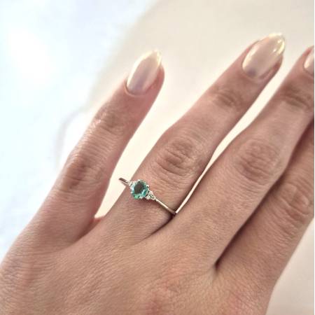 ANELLO Con SMERALDO E DIAMANTI ORO BIANCO 18 KARATI 750% PG Gioielli Solitario